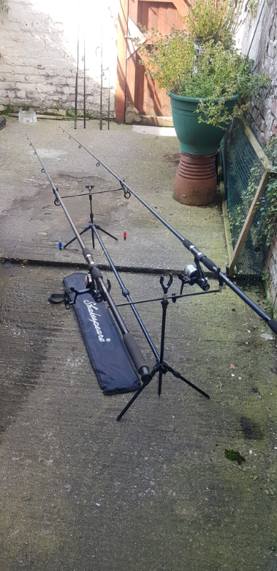 Carp fishing tackle - $ 86