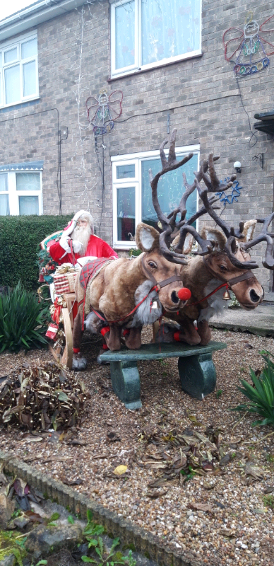 Life Size Santa Sleigh 2 Reindeer 8ft In Clifton Nottinghamshire