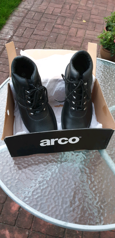 arco lightweight safety shoes