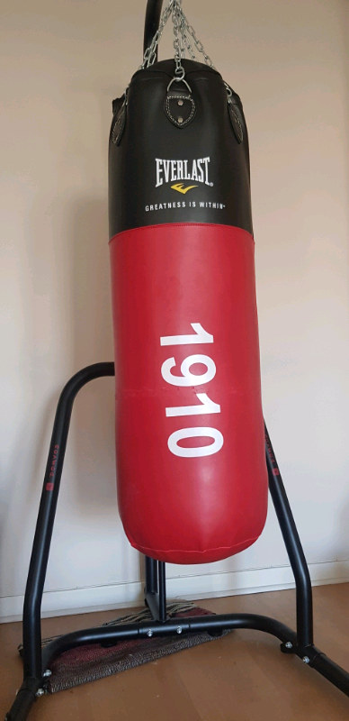 Everlast Heavy Punch Bag And Floor Stand In Southside Glasgow Gumtree