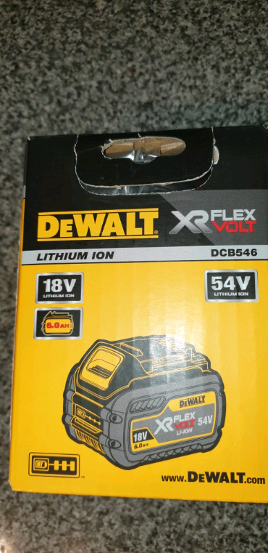 DEWALT 18v 54v 6.0ah flexvolt XR battery in Wokingham 