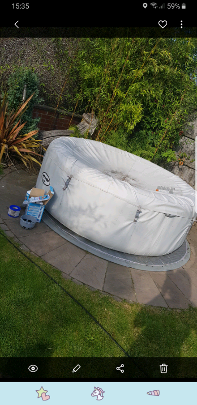 SOLD SUBJECT TO COLLECTION ##Lazyspa Paris hot 🔥 tub in 