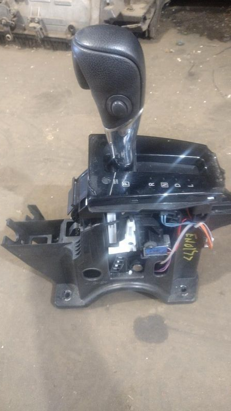 2015-2017 Nissan Sentra Automatic Trans Floor Gear Shifter Assembly OEM