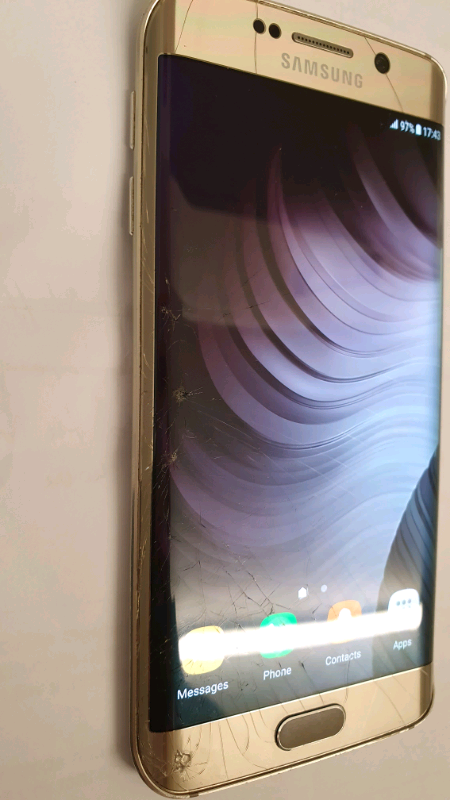 Samsung Galaxy S6 Edge | in Manchester City Centre