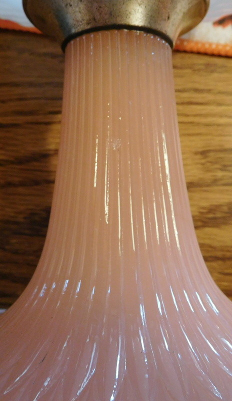 Aladdin Kerosene Lamp QUILT in White & Pink moonstone