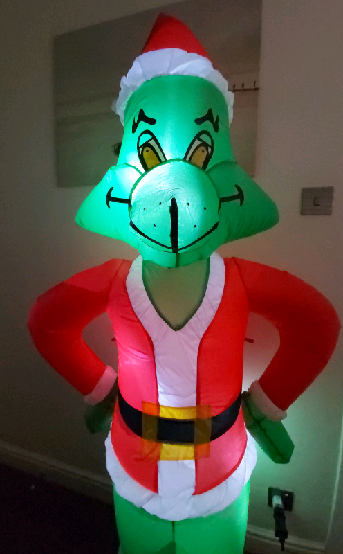 Christmas Inflatable Grinch Christmas Lights Up In Southside