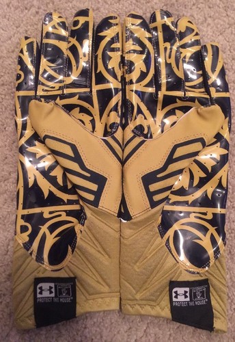 NEW 2014 TEAM ISSUED NOTRE DAME FOOTBALL SHAMROCK SERIES UNDER ARMOUR GLOVES MED