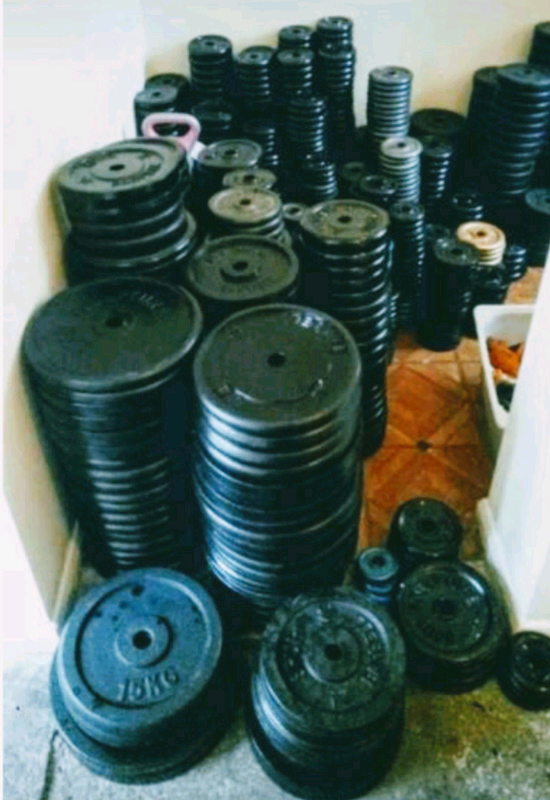Metal weight plates and bars for sale in AshtoninMakerfield
