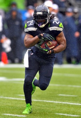 marshawn lynch photo quality poster - choose a size! #19