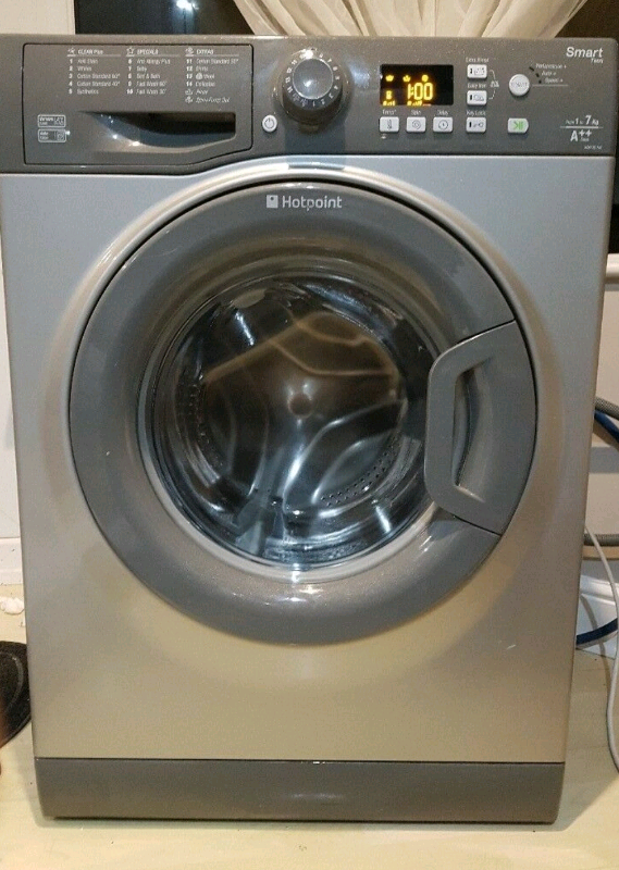 Hotpoint Smart WMFUG742 UK 7Kg Washing Machine in Leicester