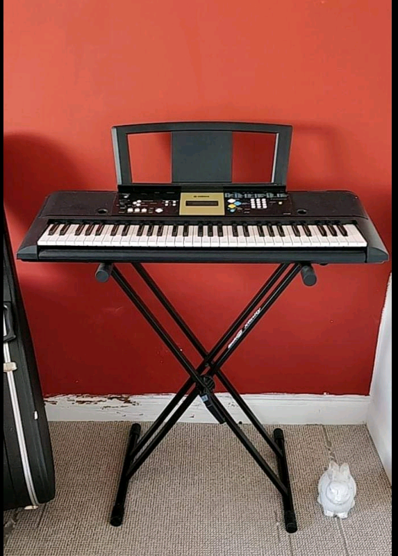 Yamaha Keyboard and Stand in Chaddesden, Derbyshire Gumtree