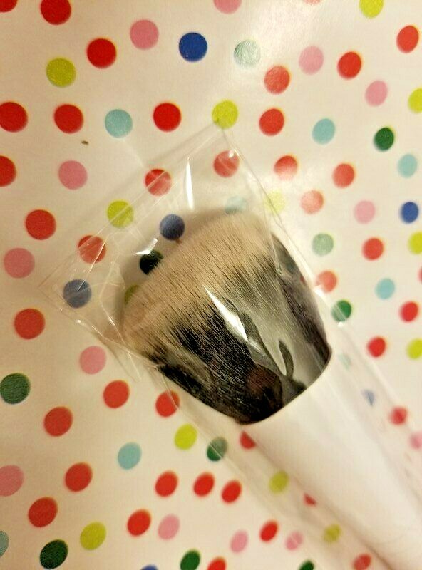Crown Pro Blush Brush In Package New Never Used Boxycharm White Handle Sealed