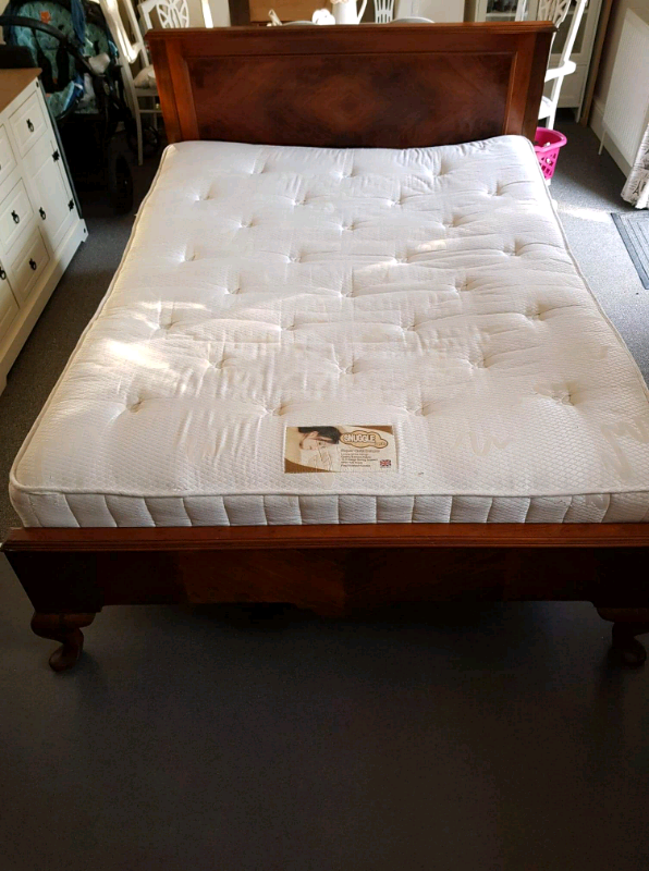 Antique Mahogany king size bed in Redfield, Bristol
