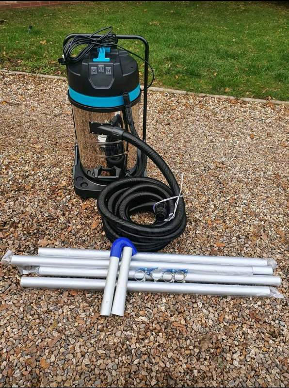 Gutter Cleaning Vacuum With 20ft Poles in Albrighton, West Midlands