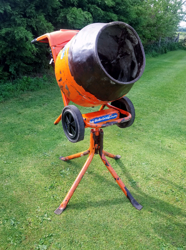 BELLE MINIMIX 150 PETROL CEMENT MIXER SERVICED READY FOR WORK £295 in