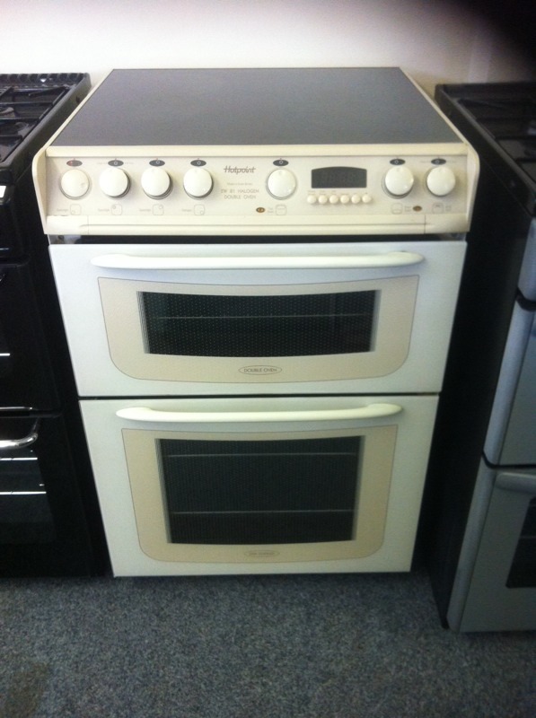 Hotpoint 60 cm double oven Halogen electric cooker in light beige