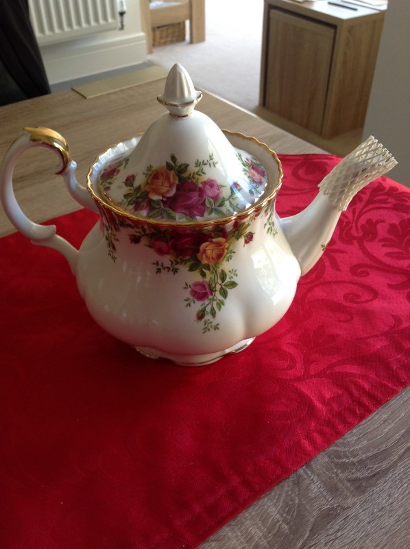 Royal Albert Old Country Roses Large Teapot in StokeonTrent