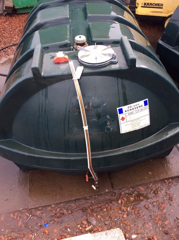 Titan oil tank 1250 litre can be delivered other tanks availible in