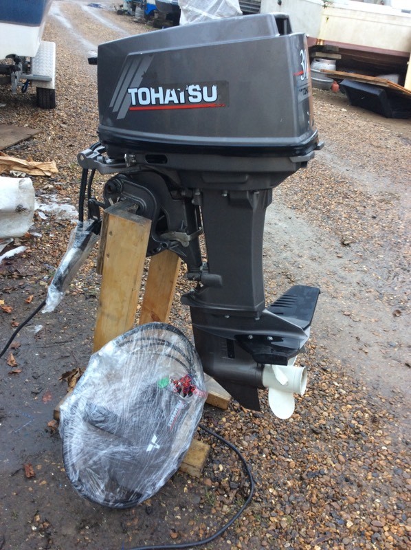 Tohatsu 30 outboard short Shaft electric start with remotes 2 stroke