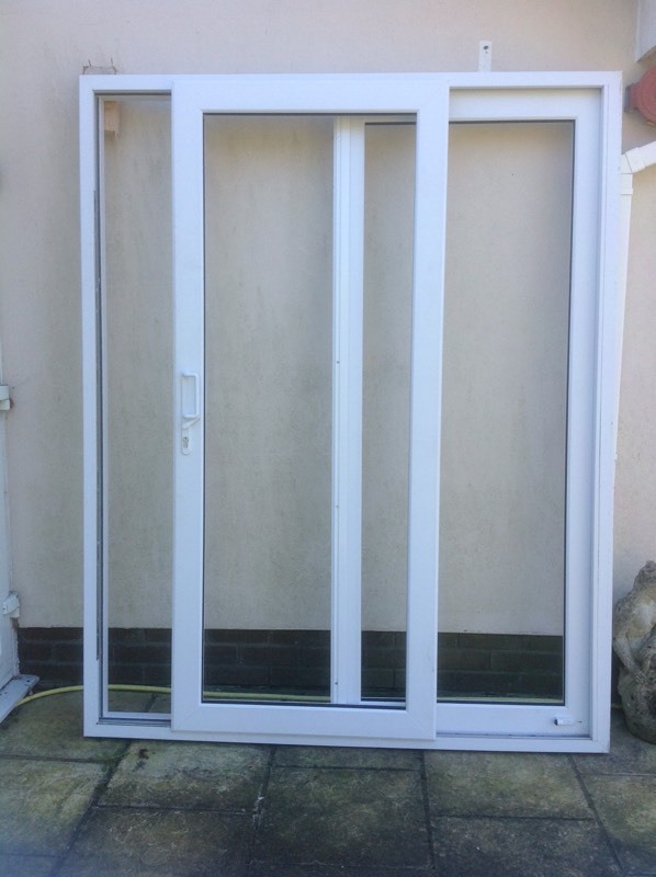 White upvc sliding patio door Width 1.660 x High 2.100 in Ringwood