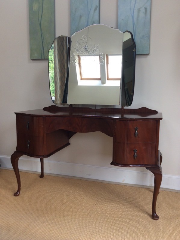Vintage Style Queen Anne dressing table in Restalrig, Edinburgh Gumtree
