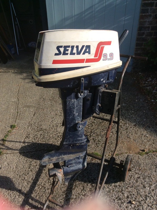 9.9 horsepower outboard motor selva boat engine in Chichester, West