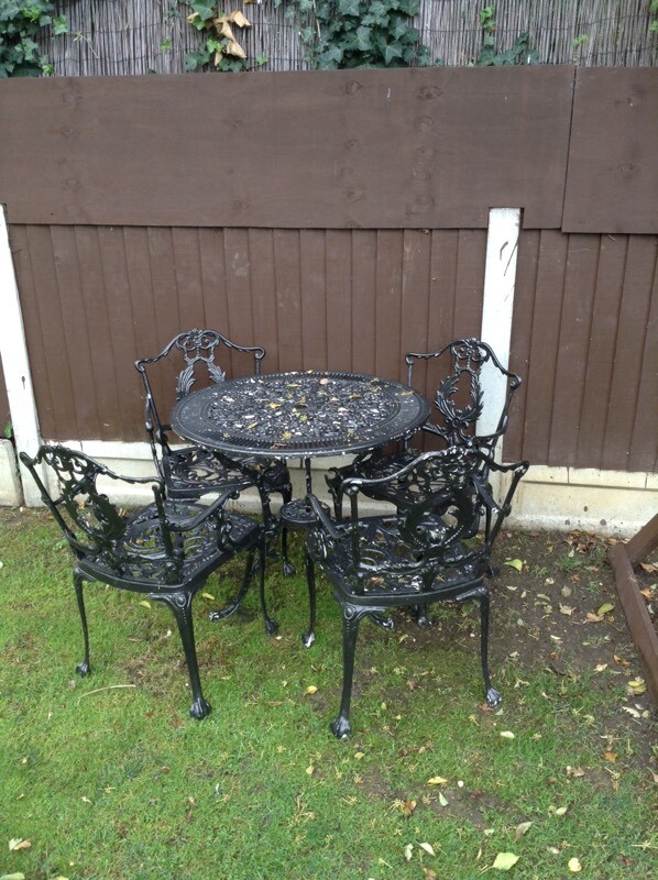 CAST ALUMINIUM GARDEN TABLE AND 4 CHAIRS | in Romford, London | Gumtree