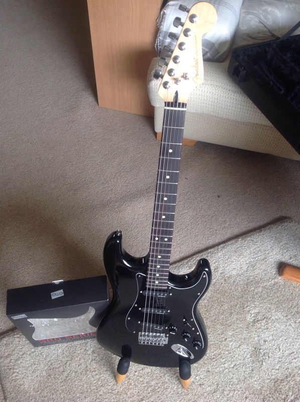 Fender 22 Fret Mexican Stratocaster EMG HZ Passive Pickups Locking