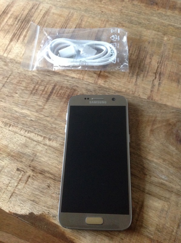 Samsung Galaxy s7 gold mobile phone refurbished unlocked in Dromore