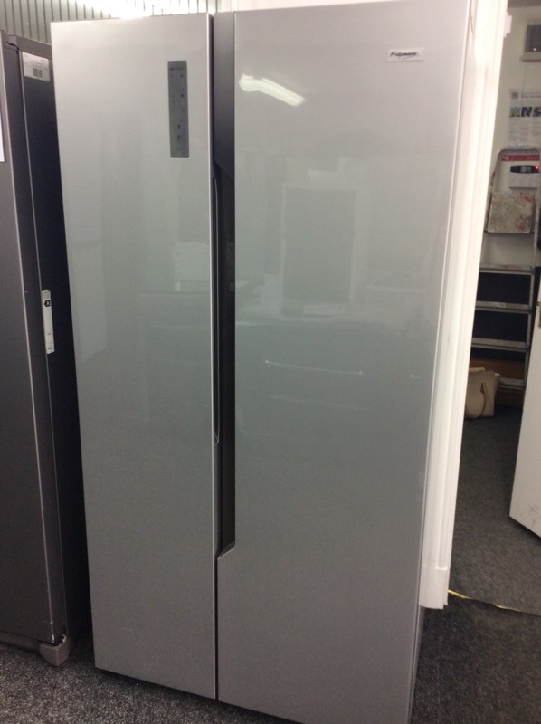 Fridgemaster MS91518FFS American Fridge Freezer in Goole, East