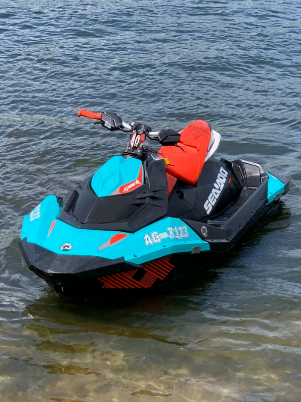 Spark trixx бардачок