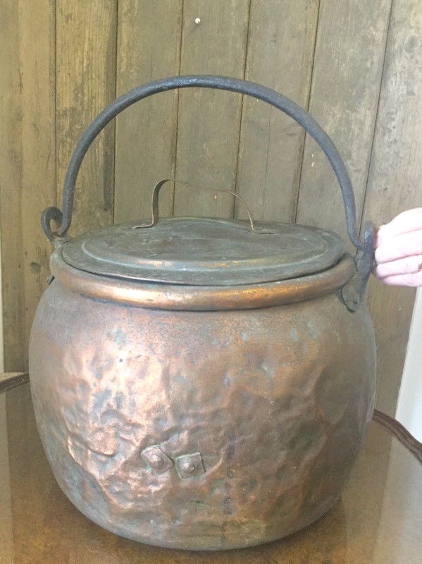 Antique copper 6 gallon cooking pot cauldron Romany gypsy in