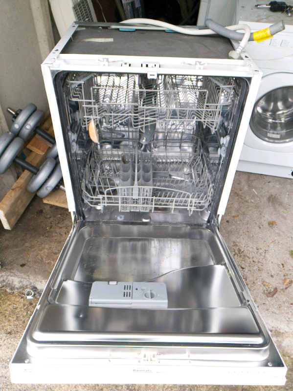 Baumatic built in dishwasher 600 wide in Bromley, London Gumtree