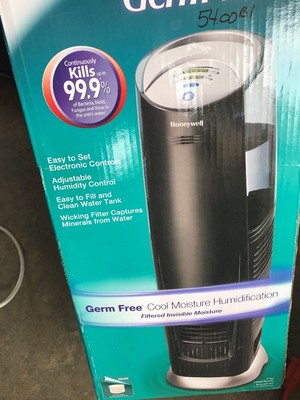 Honeywell  QuietCare UV Tower 3Gallon Humidifier  Black