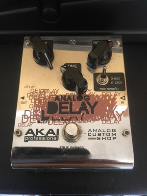 Akai Professional Analog Custom Shop Analog Delay Guitar Effects Pedal 