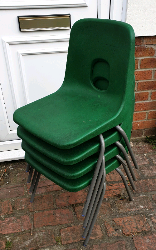 100 Children's stackable school chairs with green plastic