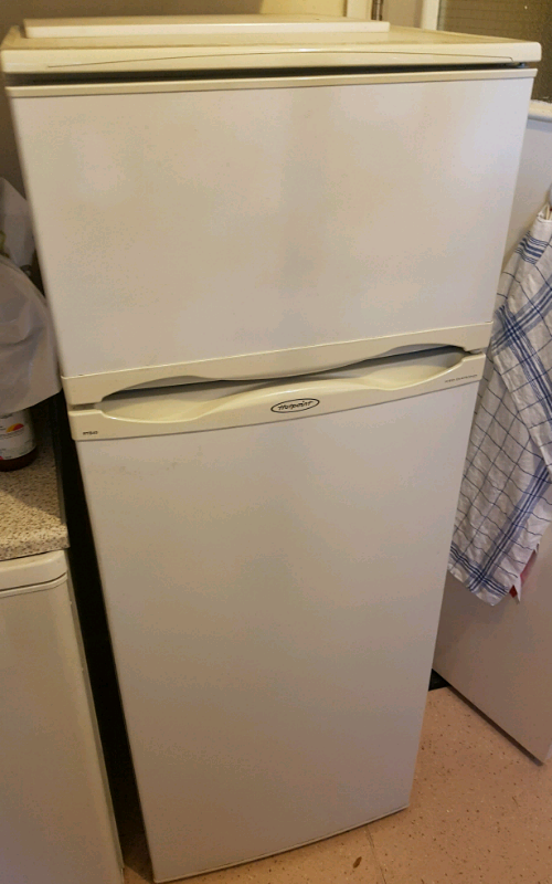 Hotpoint Iced Diamond RTB40 Fridge Freezer in Westminster, London