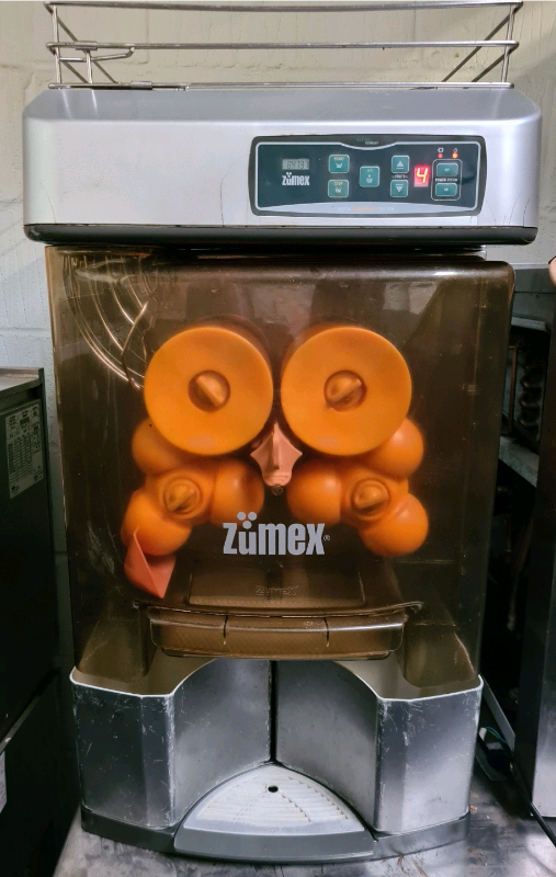 ZUMEX VERSATILE ORANGE JUICE MACHINE in Leytonstone, London Gumtree