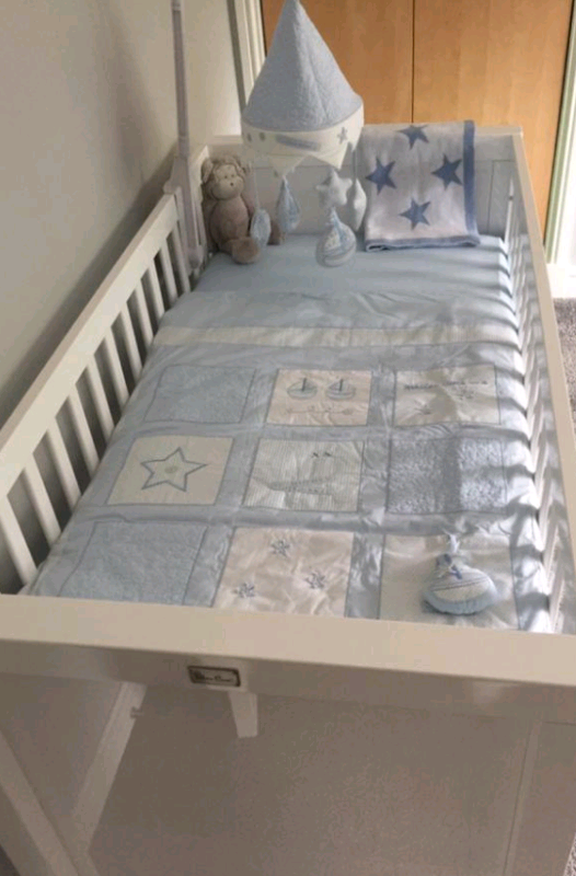 SILVER CROSS NOTTING HILL COT BED & MATTRESS in Cumbernauld, Glasgow Gumtree