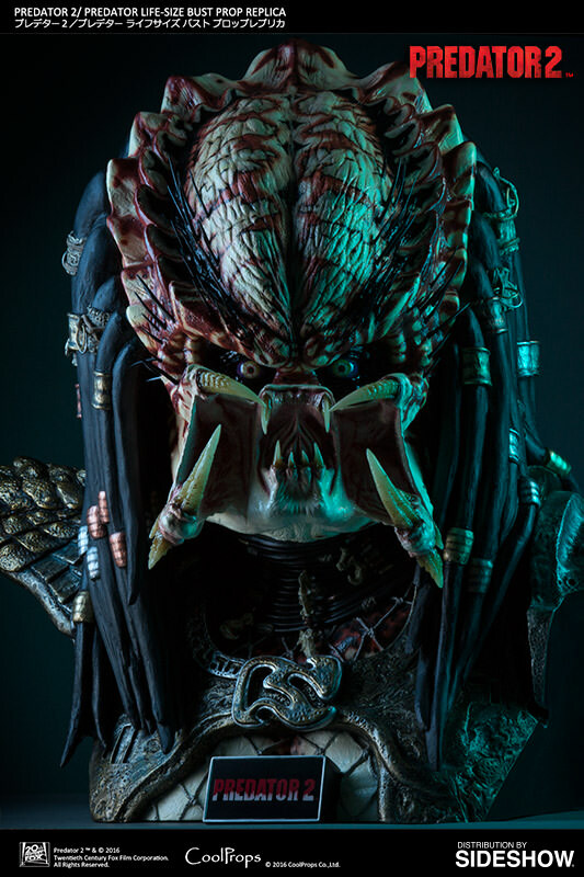 статуя хищника в полный рост. хищник габариты. хищник размеры. Predator replica suit. Aliens versus predator.