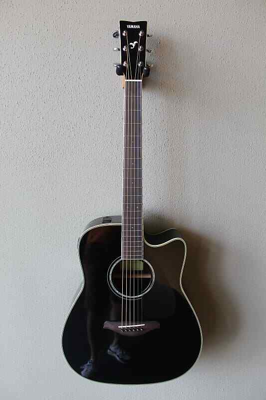 Brand New Yamaha FGX830C Acoustic/Electric Guitar with Gig