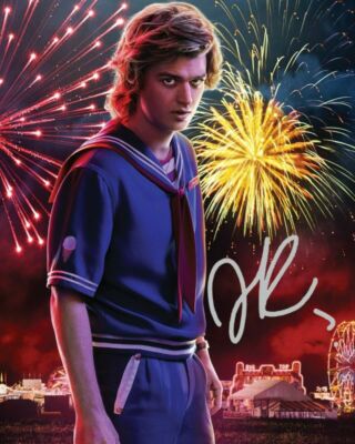 stranger things スティーブ　サインカード　ジョーキーリー Joe Keery signed autographed 'Stranger Things' Steve