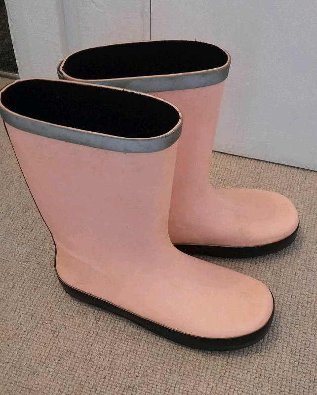cheap wellies primark