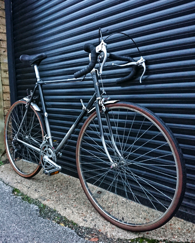 steel race bike