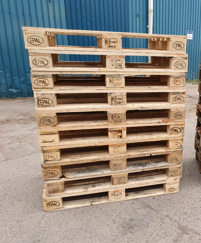euro pallets A Greig £6 1200x800 Available 500 in Hull, East