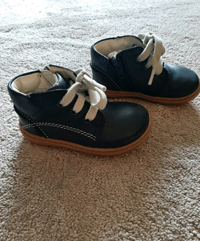 Clarks lewisham outlet