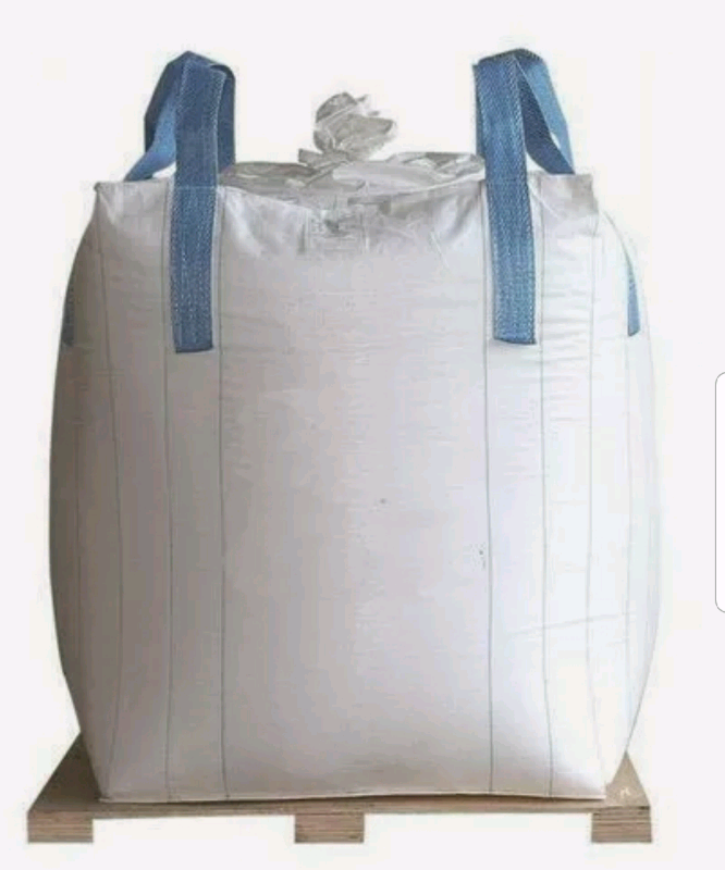 Dumpy Bag 1 tonne / 1000kg Load Used Once in Jarrow, Tyne and Wear