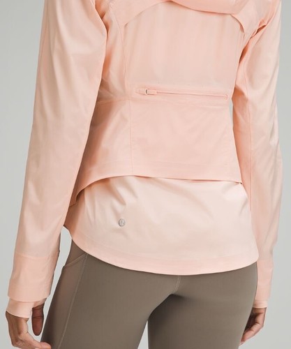 Lululemon ルルレモン　ゴールスマッシャージャケット　10 NWT Lululemon Goal Smasher Jacket Grape Melon Sorbet Size