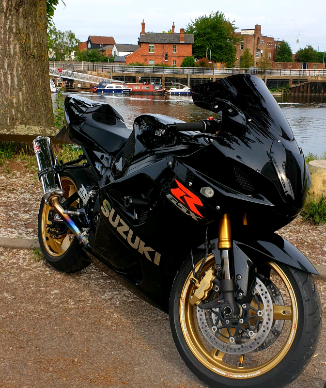 Suzuki GSXR 1000 K4 Limited 2005 (Look) in Burton Joyce