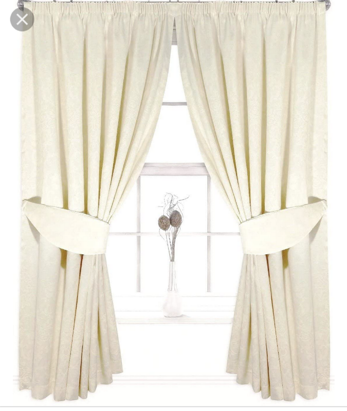 Fully lined ready made curtains - Cream colour | in Edgbaston, West